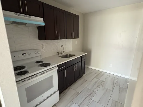 (undisclosed Address), Waterbury, CT 06710