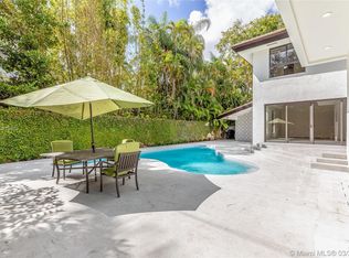 3900 Douglas Rd, Miami, FL 33133