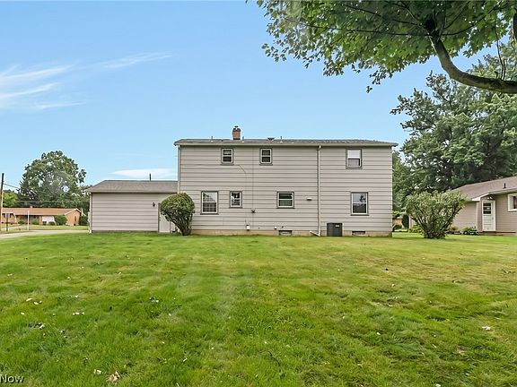 5th image of 680 Forestridge Dr
