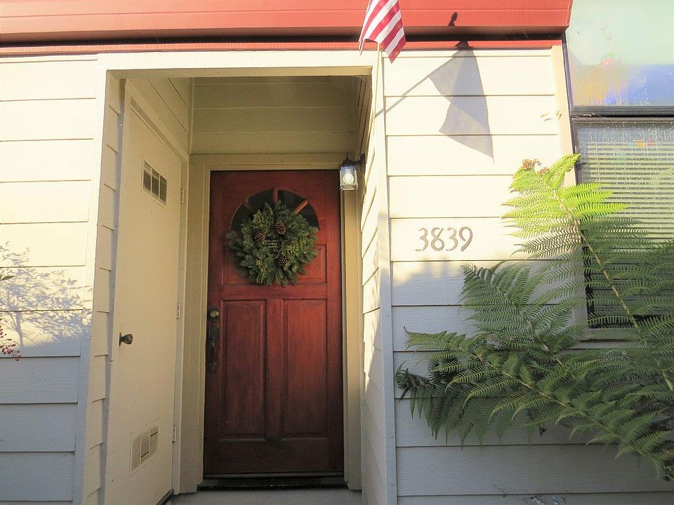 2nd image of 3839 Brommer St