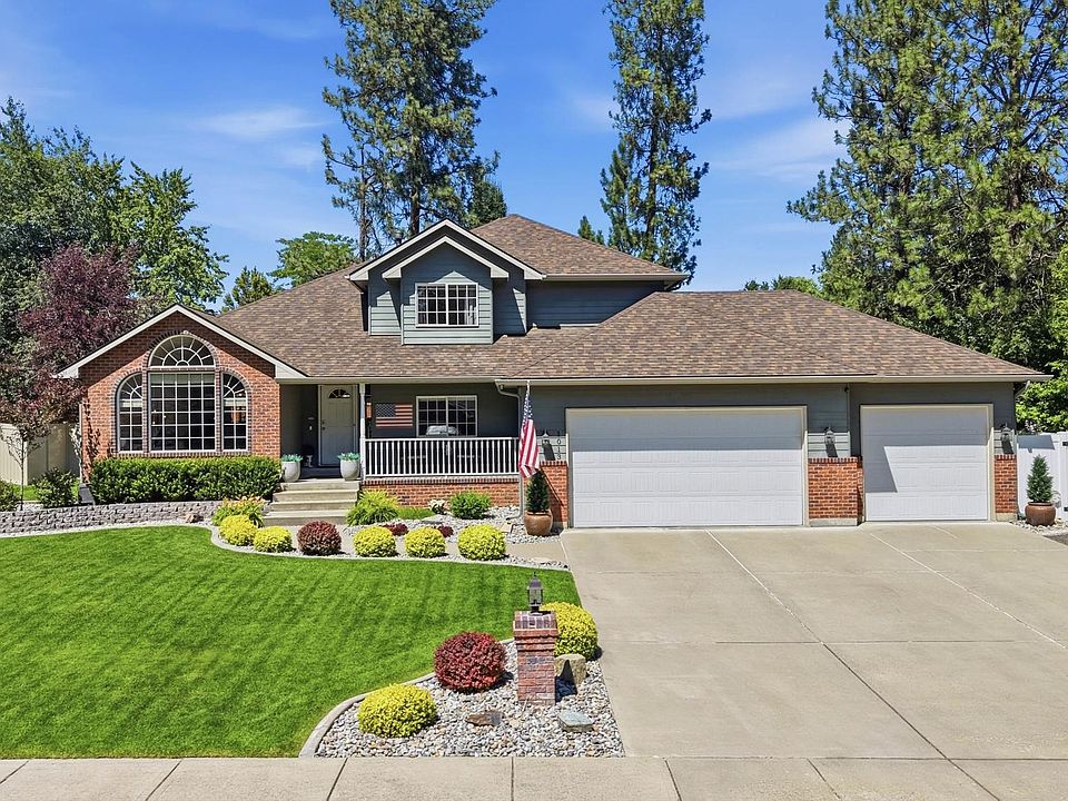 1st image of 1013 E Blackhawk Dr