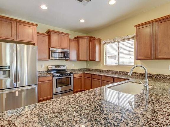 5th image of 12129 W Ironwood St