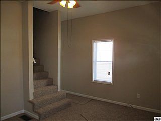 4th image of 706 S Poplar St