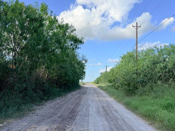 5th image of 3 Los Ranchos Rd