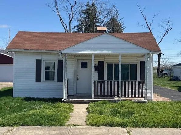 1218 S Main St, Washington Court House, OH 43160