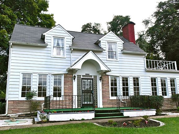 2nd image of 2234 Hillsboro Hts