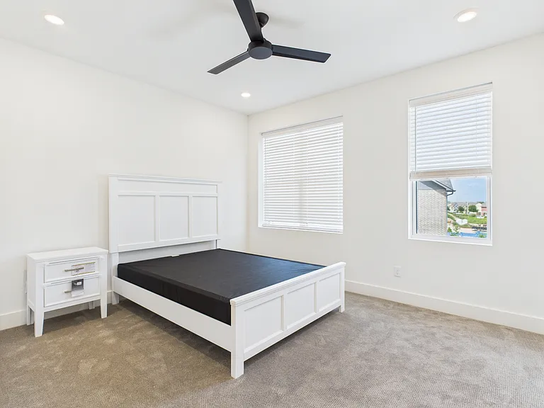 2940 Huffman Way #C — Photo 24