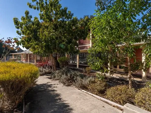 870 Seventeen Mile Dr, Pacific Grove, CA 93950
