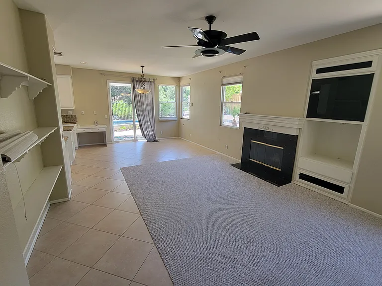 23561 Bending Oak Ct — Photo 6