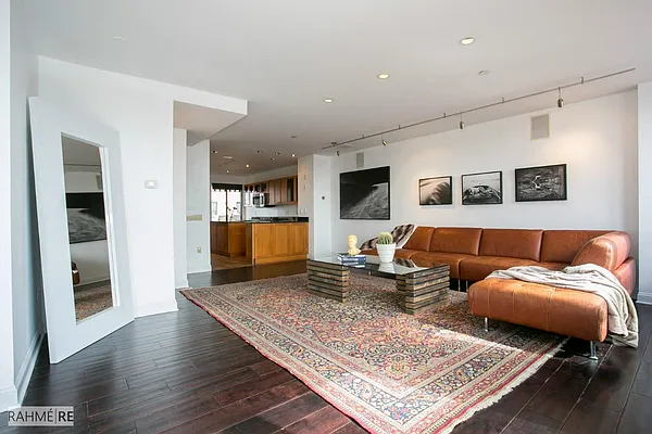 Sold by Rahme Real Estate, LLC | media 10