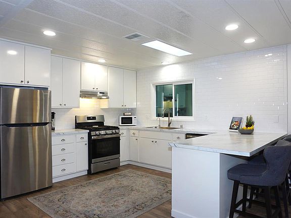 4th image of 21 Quail Hollow Dr #21