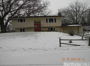 16030 Oak Shore Dr, Lakeville, MN 55044