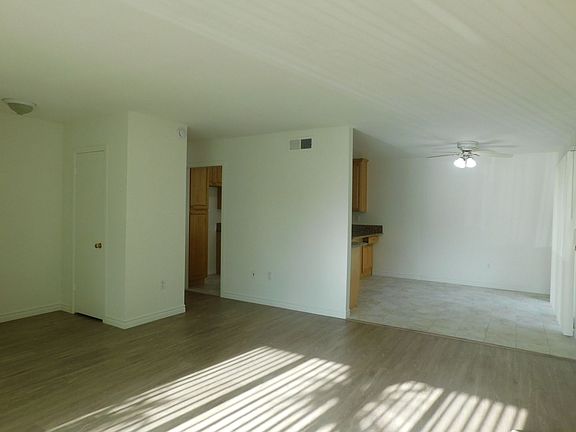 5th image of 16581 Kellog Cir #1