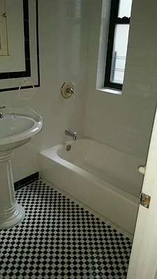 Rented by Mann Maurice A | media 8