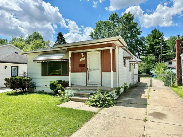 4936 Dudley St, Dearborn Heights, MI 48125