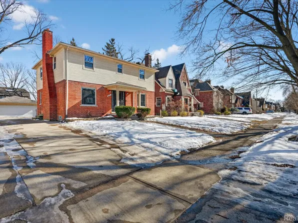 16844 Shaftsbury Ave, Detroit, MI 48219