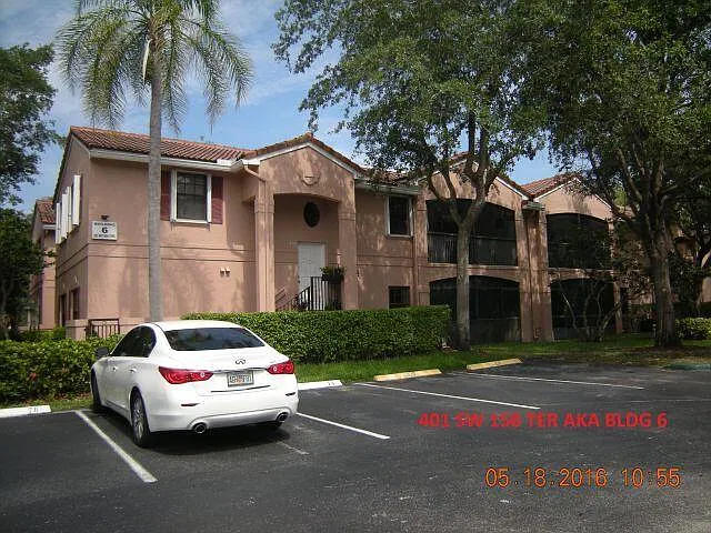 3 bed, 2.0 bath, 1239 sqft, $3,000 — Photo 1