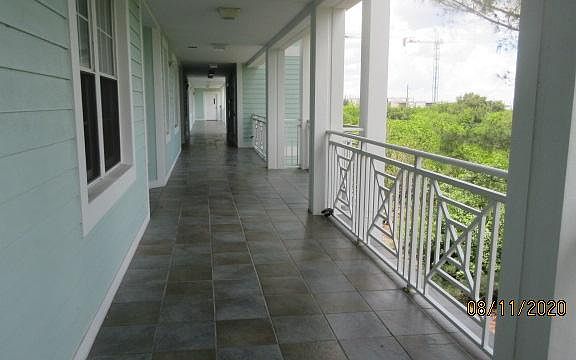 3rd image of 5123 Melbourne St #201