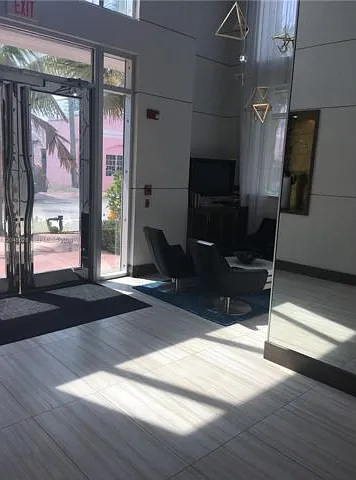 200 Ocean Dr #3C — Photo 4
