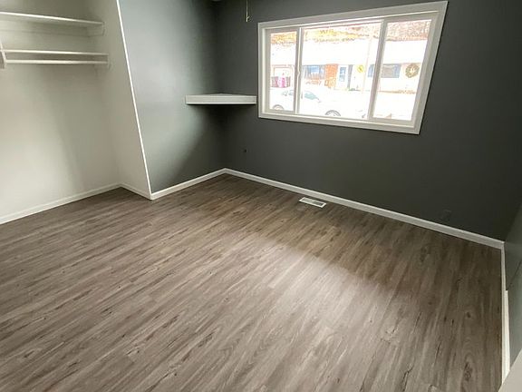 5th image of 1389 Vandenberg Cir