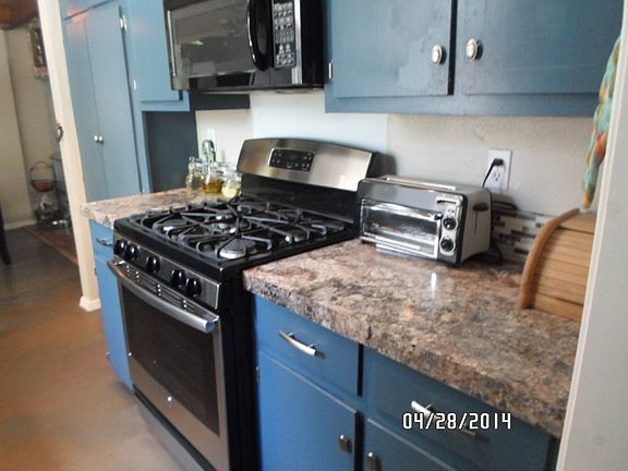 5th image of 200 Heartwood Dr