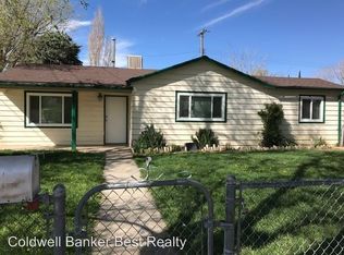 111 Brentwood Dr, Tehachapi, CA 93561