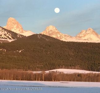 2711 E 5000 N, Tetonia, ID, 83452