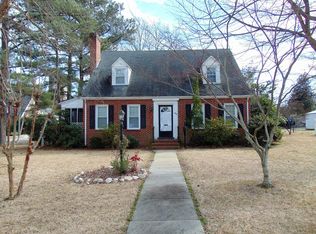 402 Jackson St, Roanoke Rapids, NC 27870