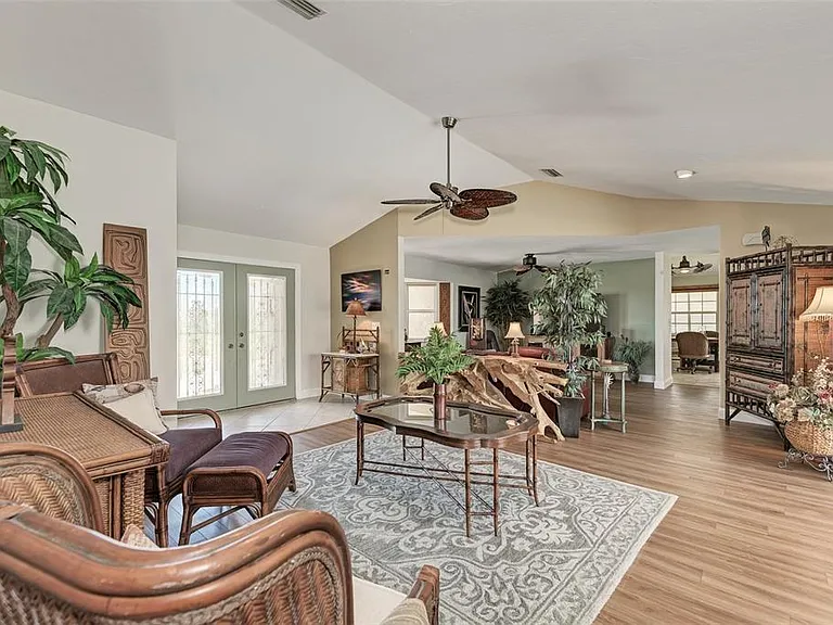 3126 Meadow Run Dr — Photo 13