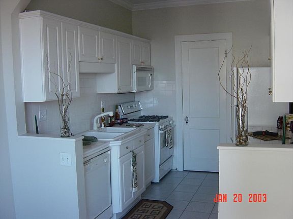 3rd image of 701 S Skinker Blvd #Penthouse 1004