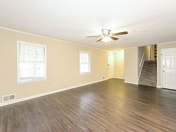 4th image of 1560 Cherry Hill Ct SW