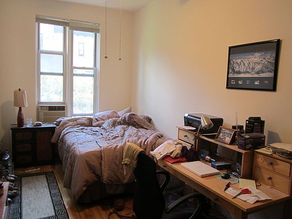 2nd image of 117 W 74th St APT 3B