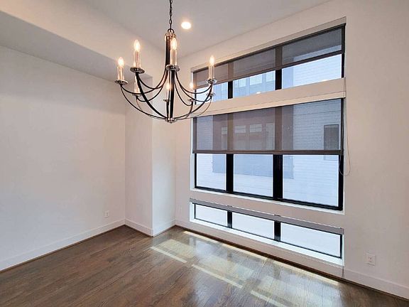 4th image of 1123 Paige St