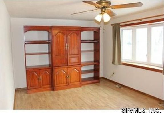5th image of 1381 Miland St