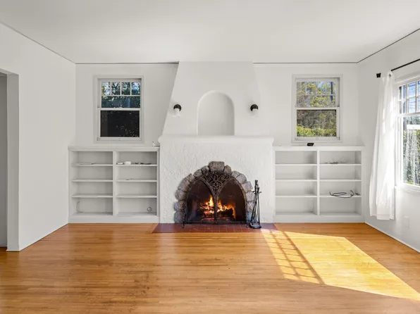 302 N Soledad St, Santa Barbara, CA 93103