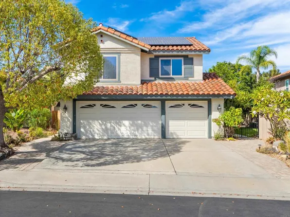 1523 Madrid Dr, Vista, CA 92081