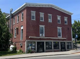 2 Main St, Richmond, ME 04357