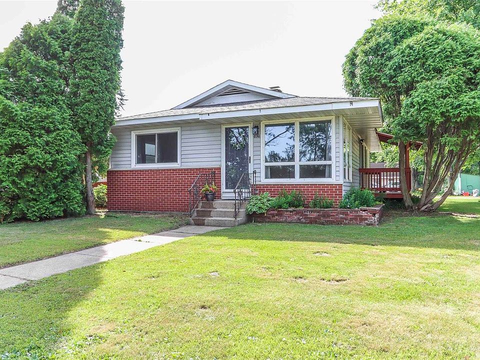 1st image of 830 N Biron Dr