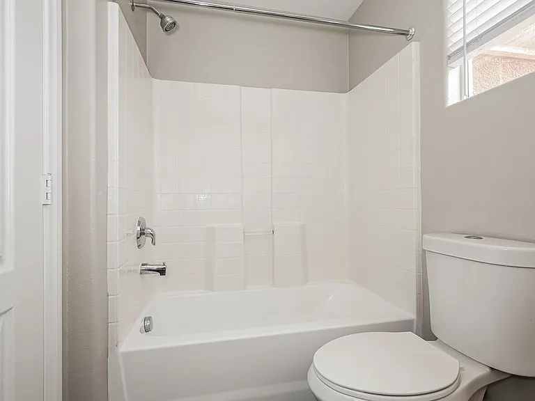 1081 Crescent Falls St — Photo 16