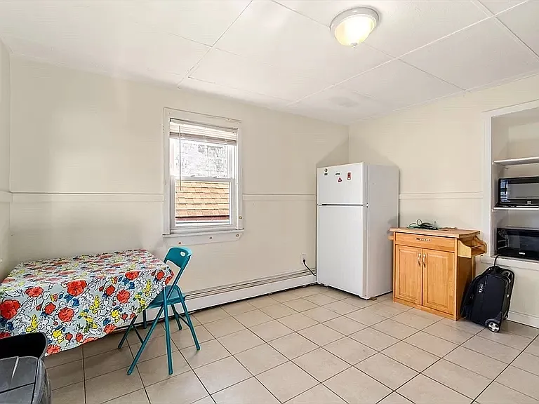 74 Franklin St #3 — Photo 2