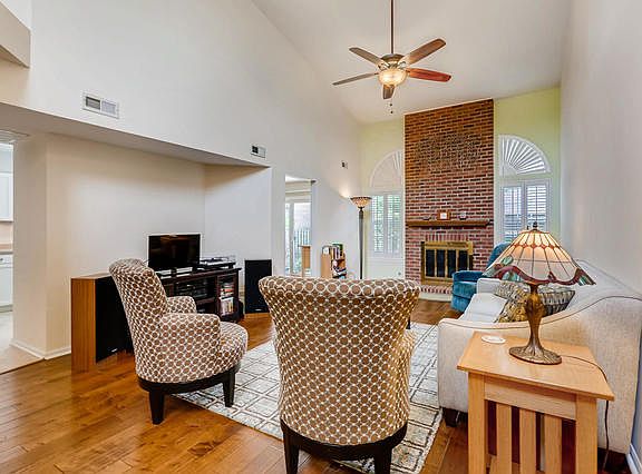 4th image of 1517 W Orchard Pl