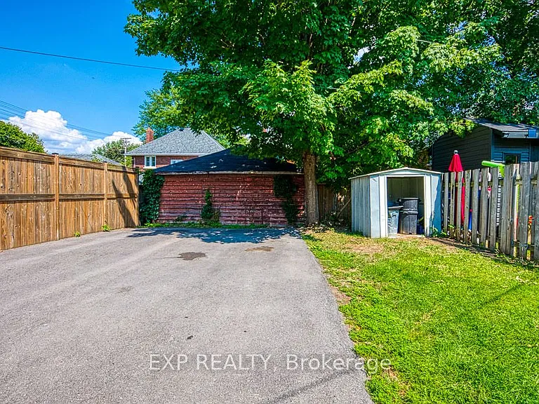 413 Holland Ave — Photo 43