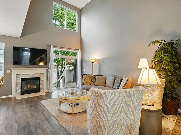 5th image of 3996 Park Cir E