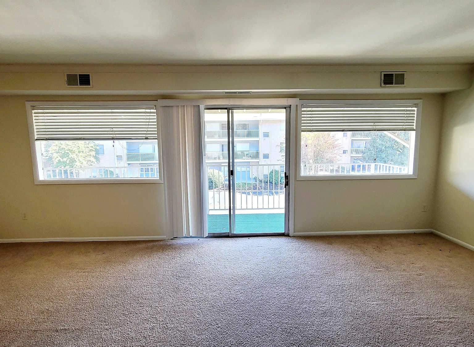 1 bed, $1,095 — Photo 3