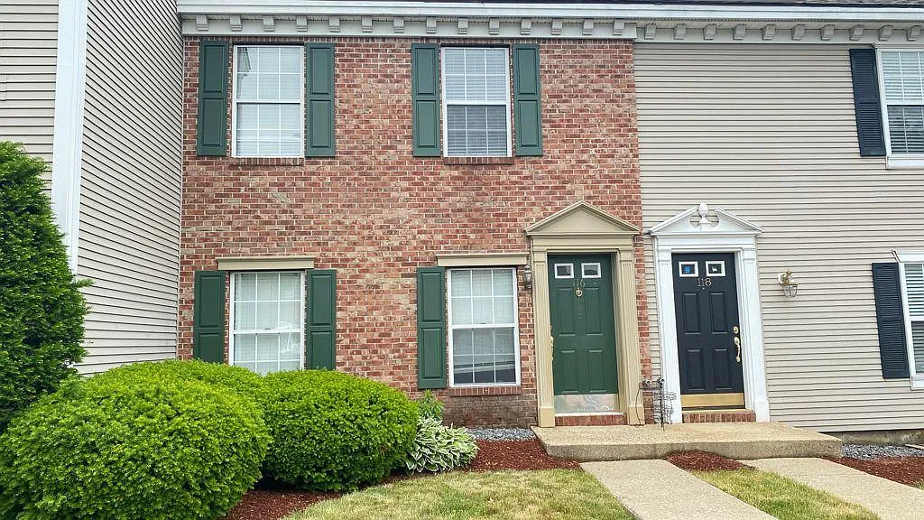 116 Middlesex Rd — Photo 3