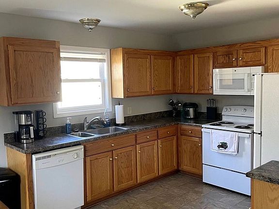 4th image of 227 Stephens Rd
