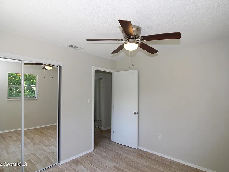 75 Rivercliff Ln — Photo 20