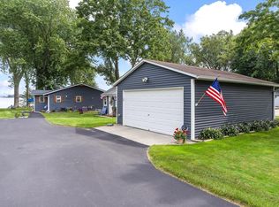 N9332 Idle Hour Dr, Randolph, WI 53956