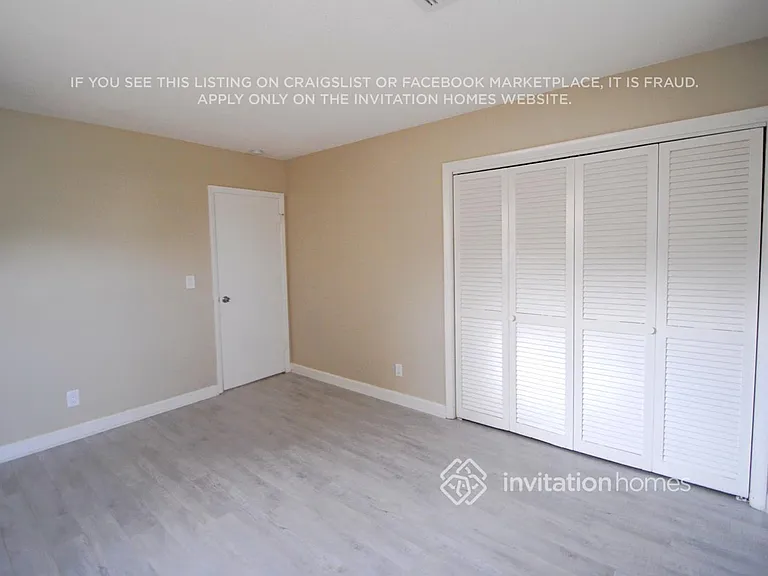 1810 N 47th Ave — Photo 6