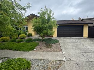 2373 Las Flores Dr, Napa, CA